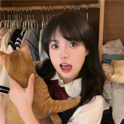 暗红
